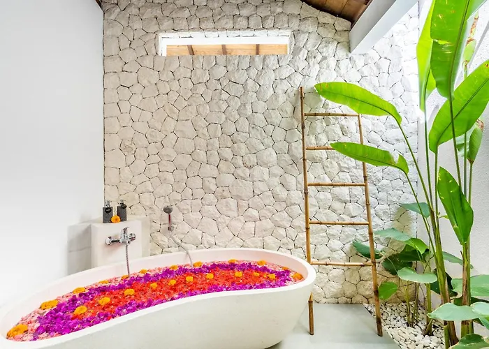 Tirta Complex - Bingin * Uluwatu (Bali)