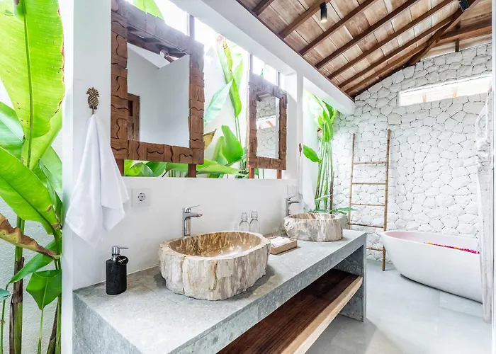 Tirta Complex - Bingin * Uluwatu (Bali)
